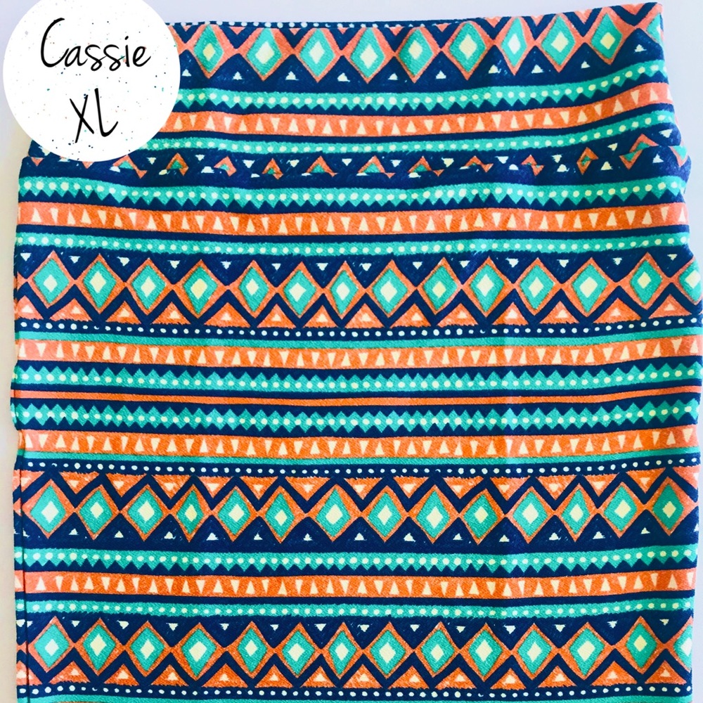 💝💝💝 3 for $33 LuLaRoe Cassie Pencil Skirt